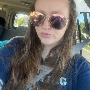 Meet your Posher, Kyla